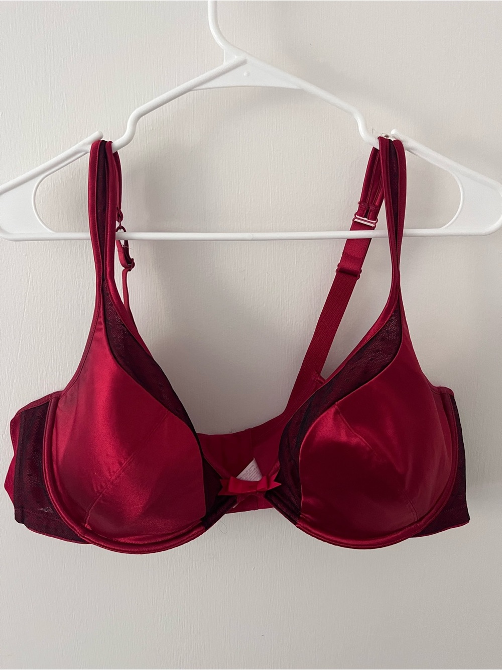 Cacique Shiny Satin Red Underwire Bra Mesh Details Plus Size 44D